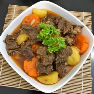 Bí quyết nấu thịt bò kho củ cải cà rốt thơm ngon tại nhà